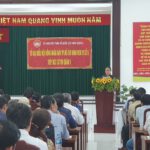 i biểu Huỳnh Ngọc Nữ Phương Hồng phát biểu kết luận Hội nghị